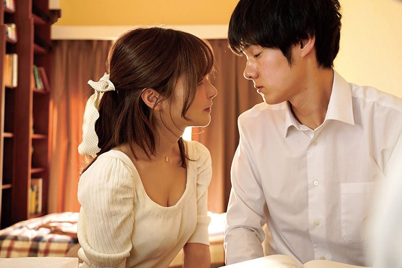 Gạ tình nữ gia sư vú bự cuồng dâm